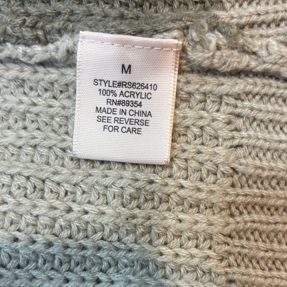Stylish Two-Tone Knit Cardigan - Picture 9 of 9